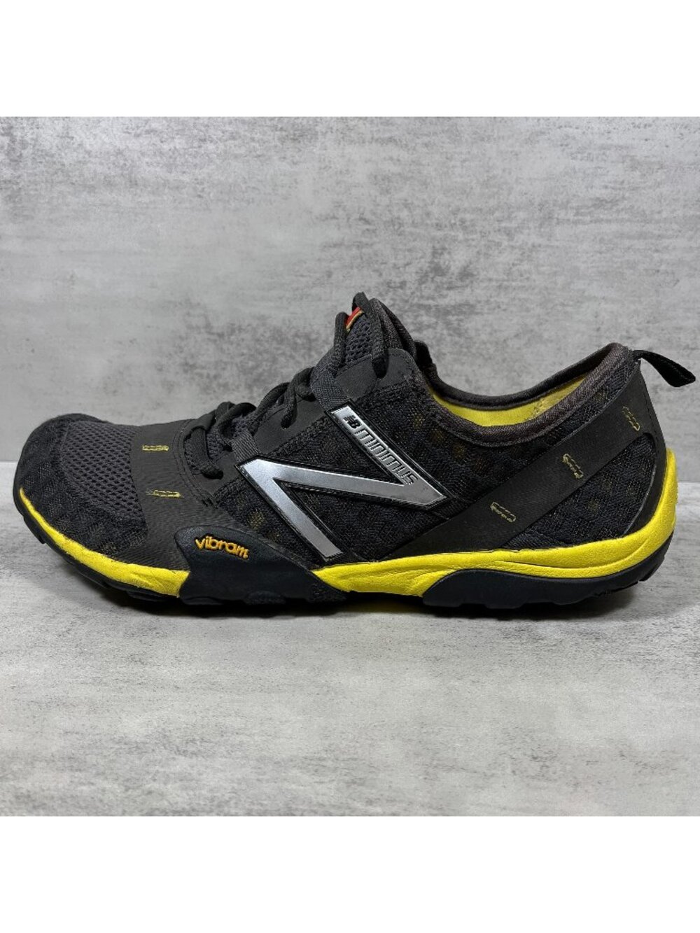 New Balance Minimus 10v1 Vibram Trail Running Shoes - Men's Size 10
